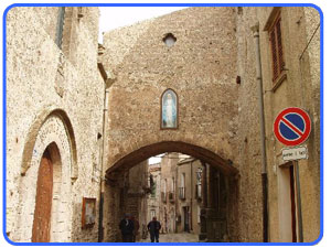typical-street-in-erice